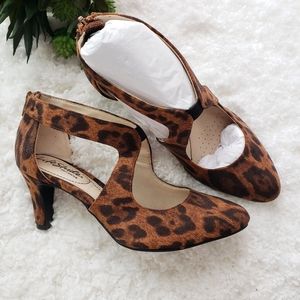 LifeStride Giovanna 2 Leopard Print High Heels